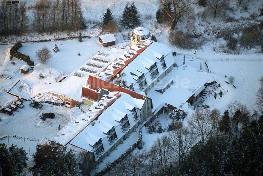 Luftaufnahme Sommerfeld / BRB - Sommerfeld/Ringhotel am See in winterlicher Stimmung