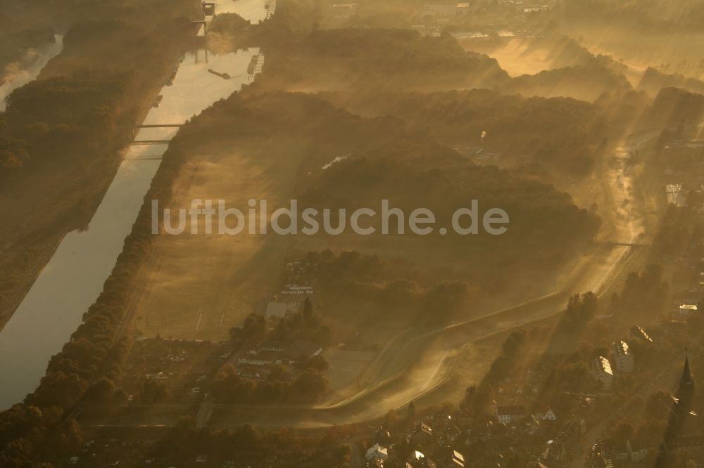 Dorsten von oben - Sonnenaufgang über dem Stadtgebiet von Dorsten im Bundesland Nordrhein-Westfalen