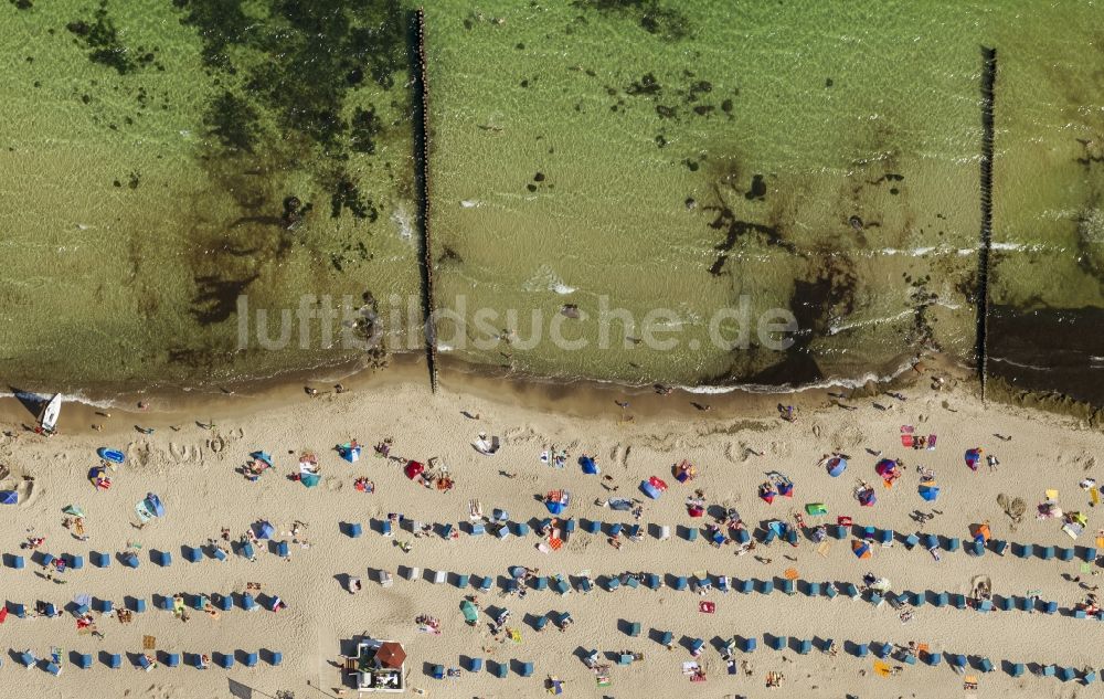 Kühlungsborn aus der Vogelperspektive: Sonnenbad, Baden und Erholung am Ostsee - Strand in Kühlungsborn im Bundesland Mecklenburg-Vorpommern