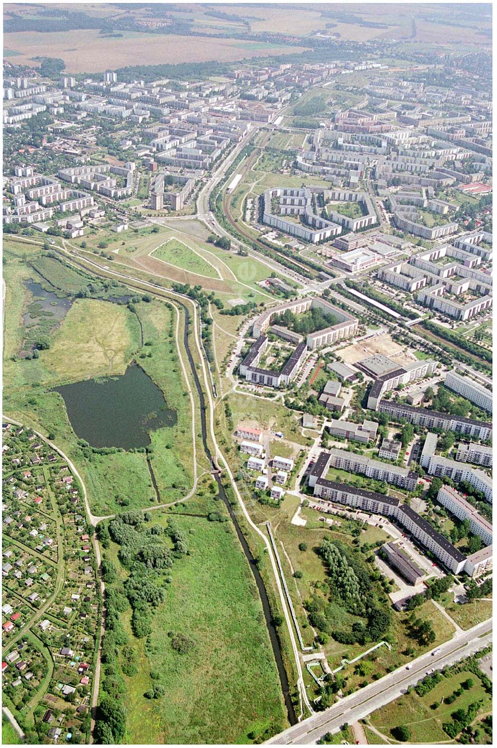 Berlin - Mahlsdorf (zu Hellersdorf) aus der Vogelperspektive: Sonnenkieker