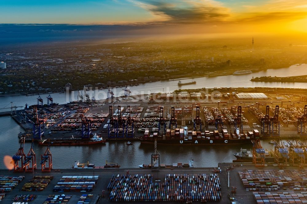 Luftbild Hamburg - Sonnenuntergang im Containerhafen des Überseehafen der EUROGATE Container Terminal Hamburg GmbH in Hamburg