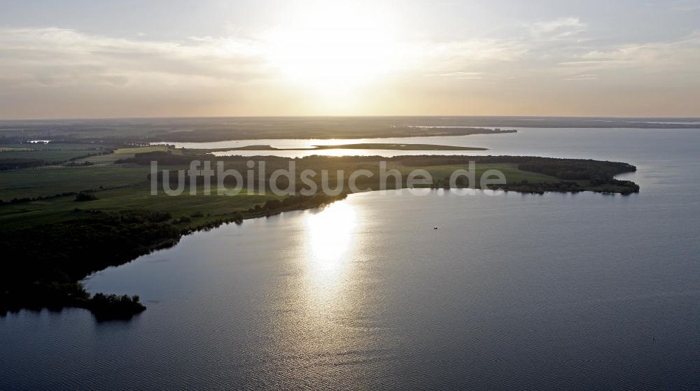 Luftbild Röbel / Müritz - Sonnenuntergang / Landschaftsstimmung am Ufer der Müritz in Mecklenburg- Vorpommern