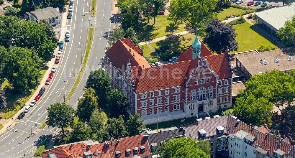 Herne aus der Vogelperspektive: Sozialamt und ehemaliges Gebäude der Stadtverwaltung - Rathaus in Herne im Bundesland Nordrhein-Westfalen