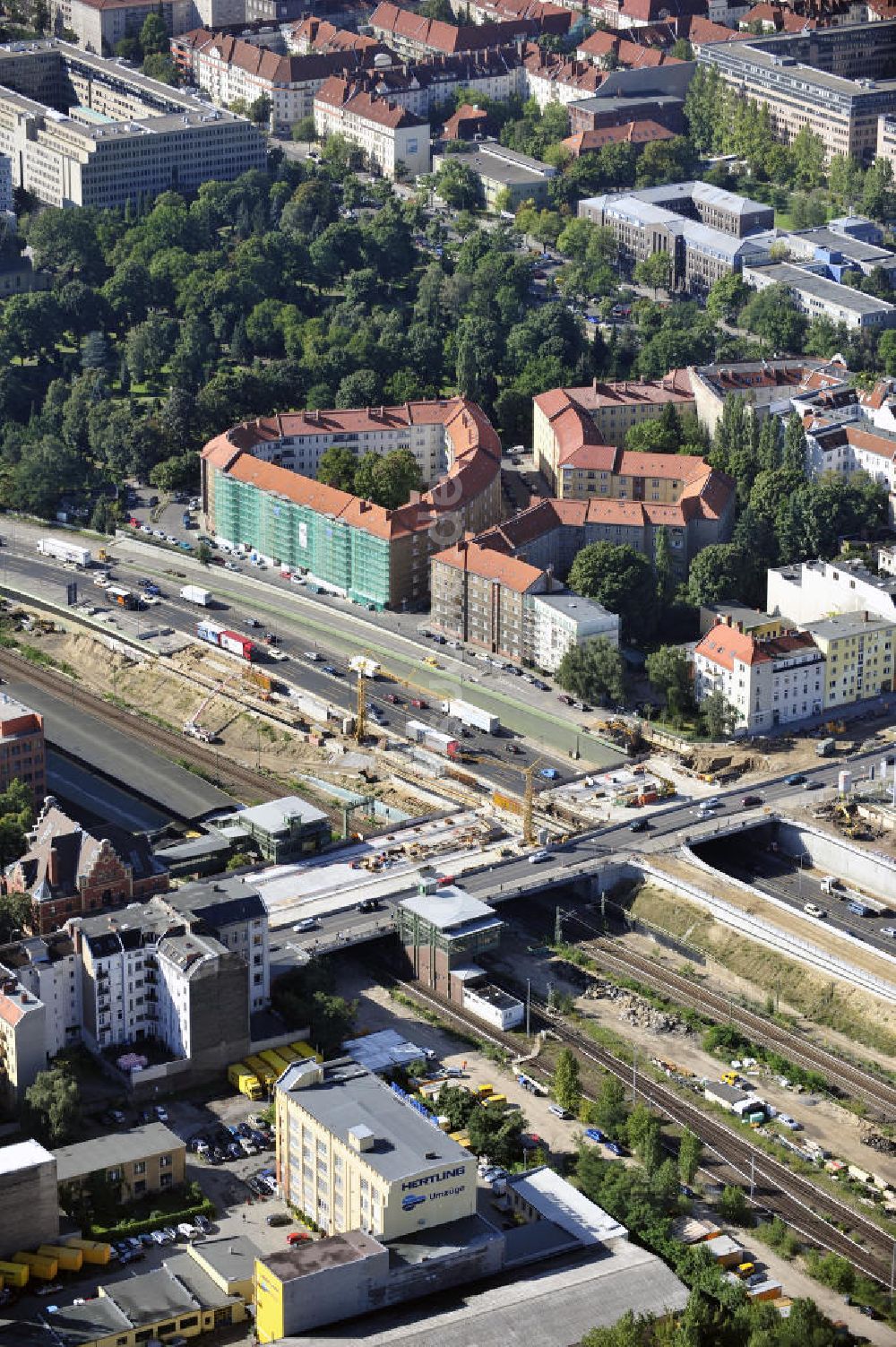 Berlin aus der Vogelperspektive: Spandauer-Damm-Brücke / Bridge Berlin