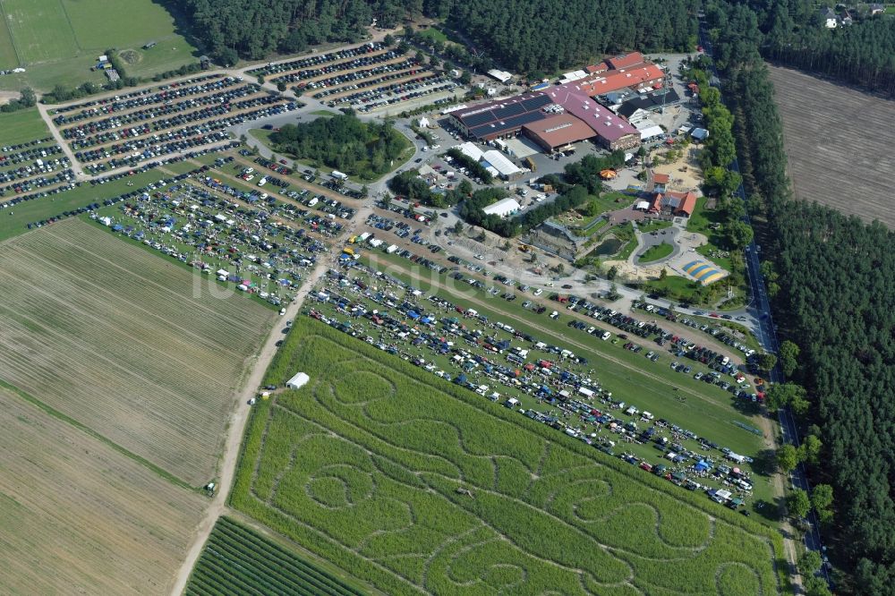 Luftaufnahme Klaistow - Spargel- und Erlebnishof Klaistow im Bundesland Brandenburg