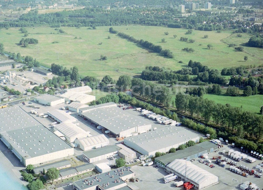 Luftbild Potsdam - Speditions- Gebäude der Logistik- und Transportfirma Krage Potsdam GmbH Am Buchhorst in Potsdam im Bundesland Brandenburg