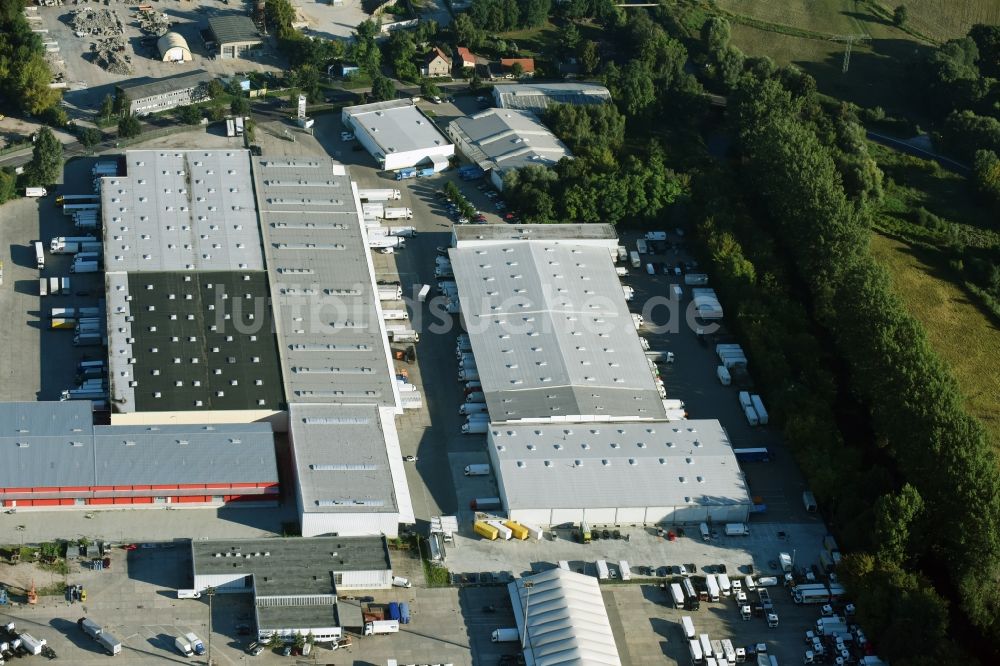 Potsdam von oben - Speditions- Gebäude der Logistik- und Transportfirma Krage Potsdam GmbH Am Buchhorst in Potsdam im Bundesland Brandenburg