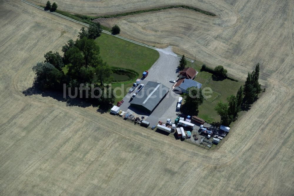 Broderstorf aus der Vogelperspektive: Speditions- Gebäude der Logistik- und Transportfirma Marco Welte Schausteller in Broderstorf im Bundesland Mecklenburg-Vorpommern