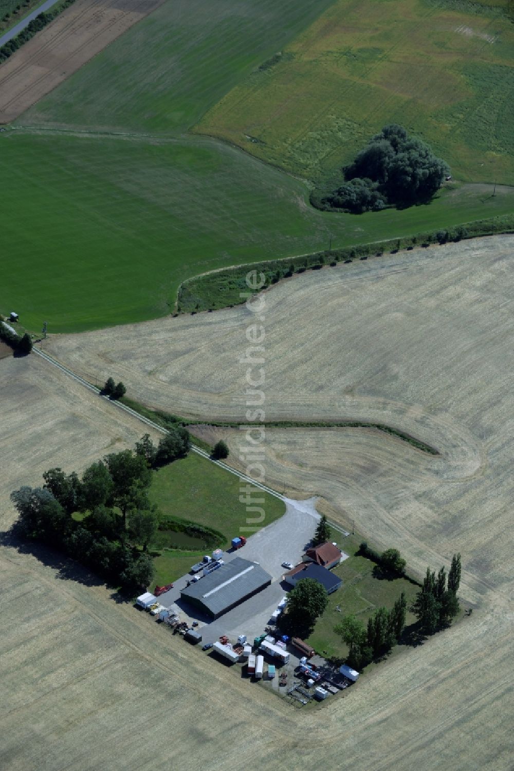 Luftaufnahme Broderstorf - Speditions- Gebäude der Logistik- und Transportfirma Marco Welte Schausteller in Broderstorf im Bundesland Mecklenburg-Vorpommern