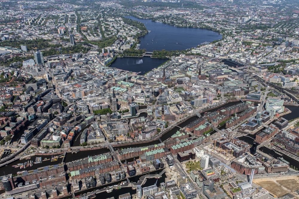 Hamburg von oben - Speicherstadt in Hamburg