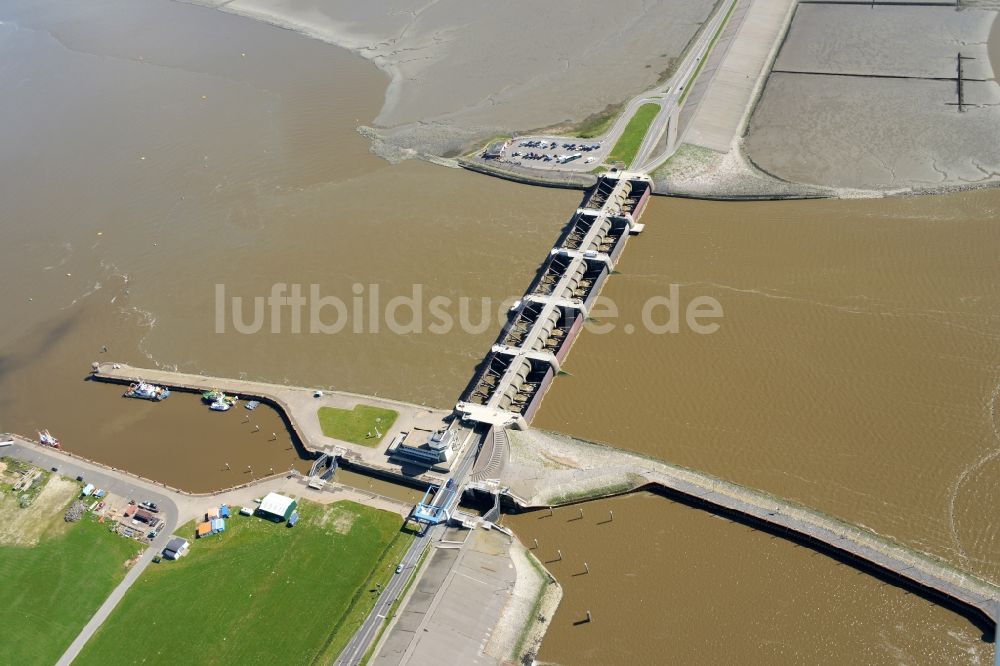 Wesselburenerkoog von oben - Sperrwerk- Schleusenanlagen der Eider zur Nordsee in Wesselburenerkoog im Bundesland Schleswig-Holstein, Deutschland