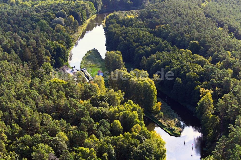 Luftaufnahme Beutel - Sperrwerk- Schleusenanlagen Havel Schleuse Zaaren in Beutel im Bundesland Brandenburg, Deutschland