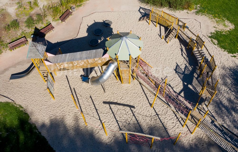 Chemnitz von oben - Spielplatz im Küchwald im Ortsteil Borna-Heinersdorf in Chemnitz im Bundesland Sachsen, Deutschland