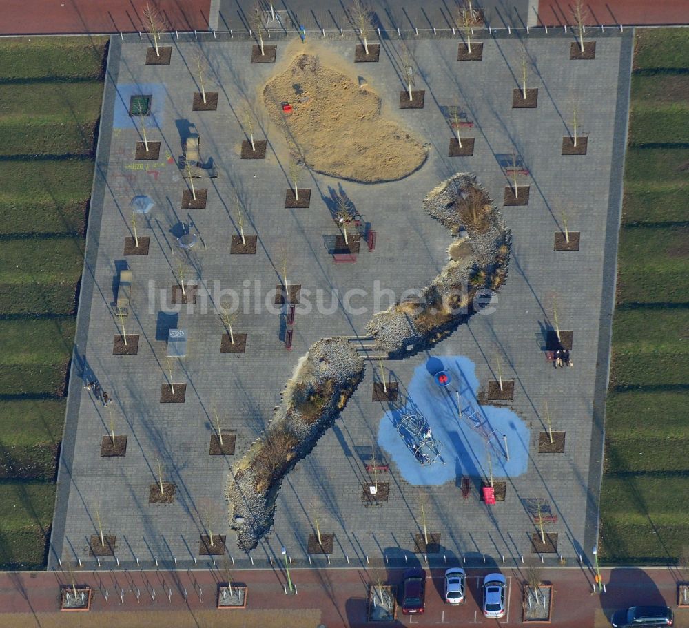 Luftaufnahme Berlin - Spielplatz am Platz der US-Berlin-Brigade in Lichterfelde in Berlin