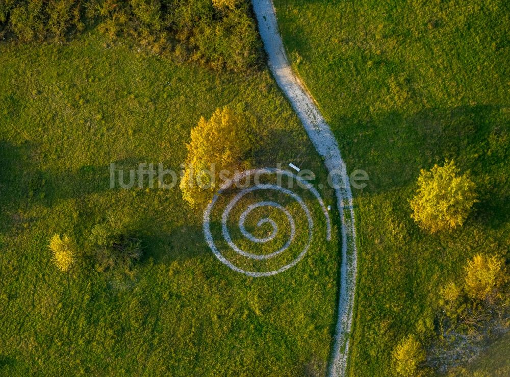 Luftbild Geseke - Spiralweg auf dem Gesundheitsweg in Geseke im Bundesland Nordrhein-Westfalen