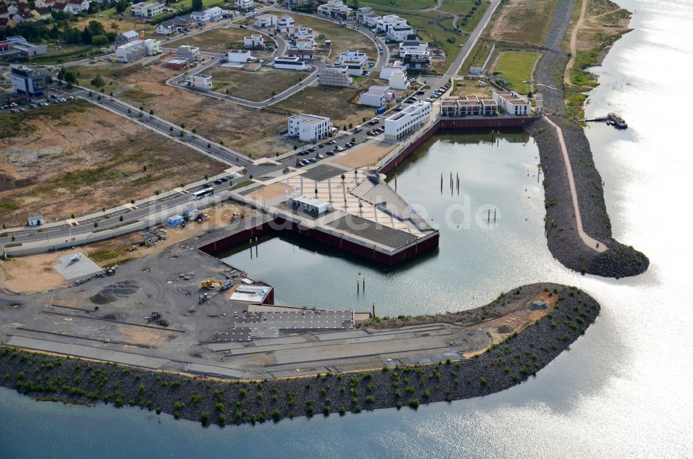 Zwenkau von oben - Sport- und Segelboot - Anlegestelle am Zwenkauer See in Zwenkau im Bundesland Sachsen, Deutschland