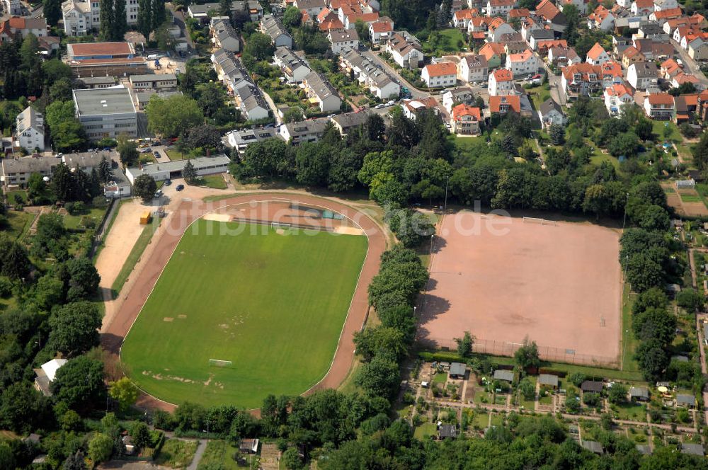 Frankfurt am Main aus der Vogelperspektive: Sportanlage Seckbach Süd in Frankfurt