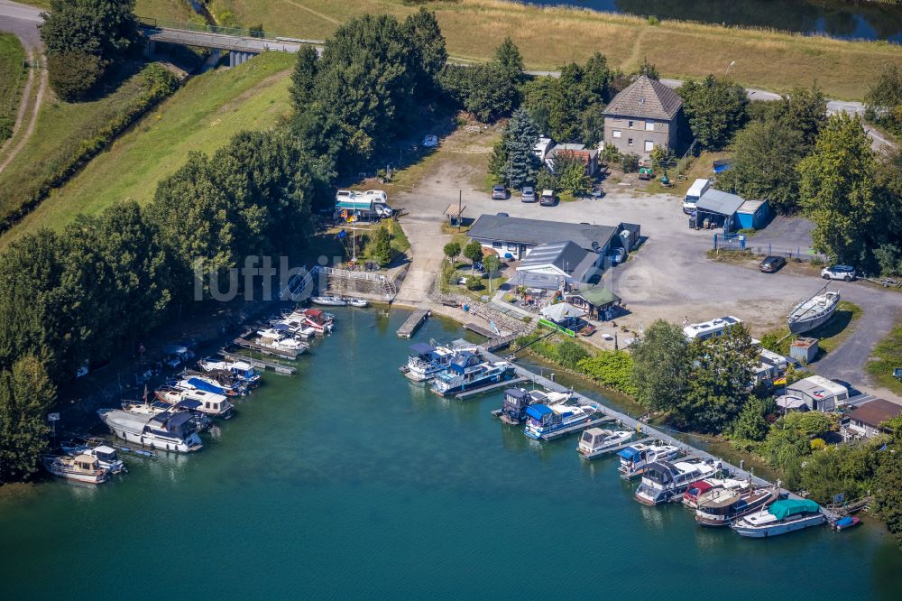 Luftbild Dorsten - Sportboot- Anlegestelle Sportboothafen Fürst-Leopold am Uferbereich der Lippe in Dorsten im Bundesland Nordrhein-Westfalen, Deutschland