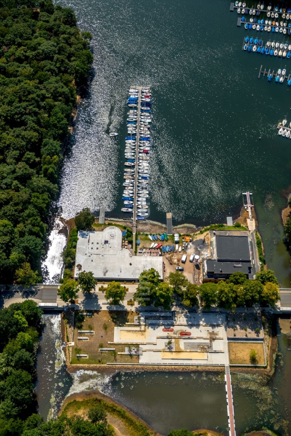 Luftbild Haltern am See - Sportboot- Anlegestellen und Bootsliegeplätzen am Uferbereich Mühlenbach in Haltern am See im Bundesland Nordrhein-Westfalen, Deutschland