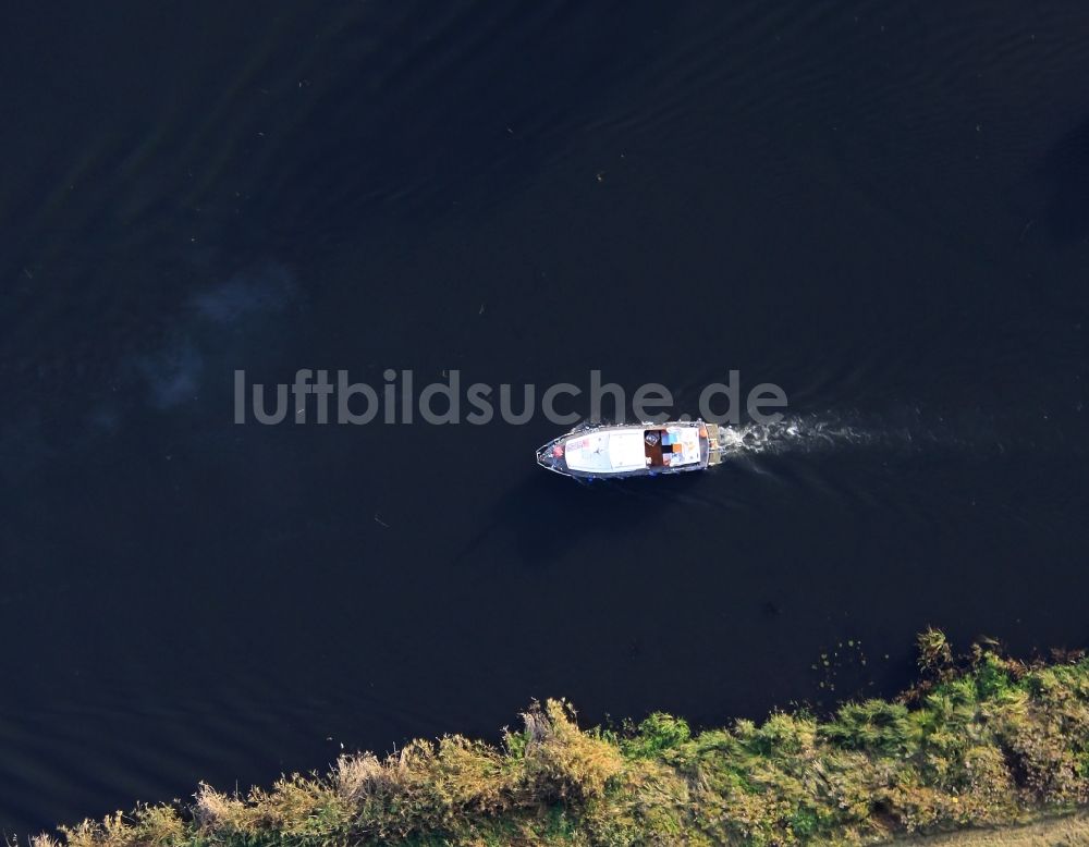 Luftaufnahme Potsdam - Sportboot in der Havel in Potsdam im Bundesland Brandenburg