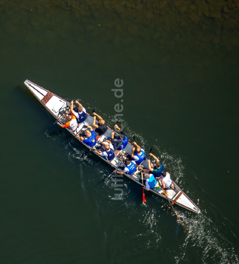 Luftaufnahme Witten - Sportboot - Ruderschiff in Fahrt auf der Ruhr in Witten im Bundesland Nordrhein-Westfalen