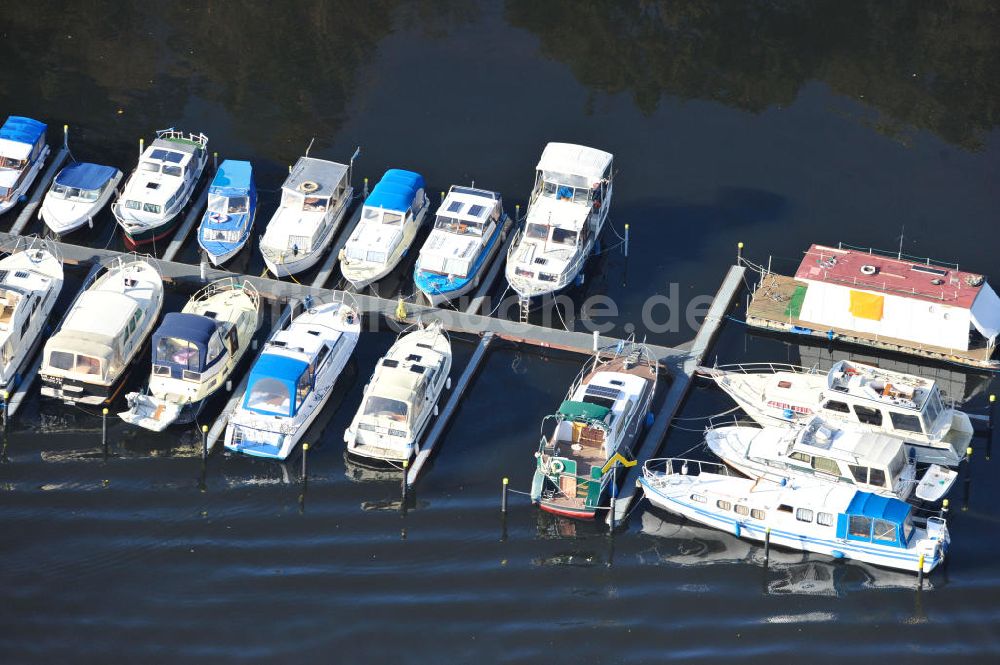 Luftbild Oranienburg OT Lehnitz - Sportboothafen am Ufer des Lehnitzsee bei Oranienburg