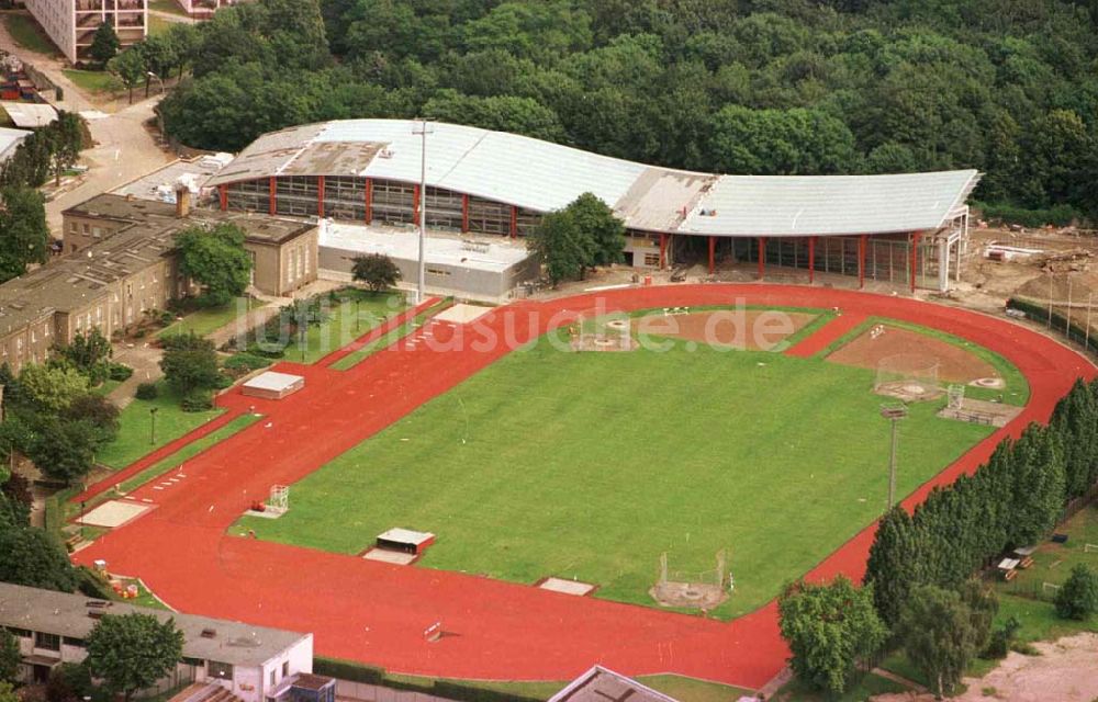 Luftbild Berlin / Hohenschönhausen - Sportforum Berlin-Weißensee an der Indira-Ghandi Straße