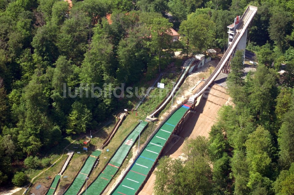 Luftaufnahme Bad Freienwalde (Oder) - Sportgelände der Schanzen - Sprungschanzen am Papengrund des Wintersportverein 1923 e.V. in Bad Freienwalde (Oder) im Bundesland Brandenburg