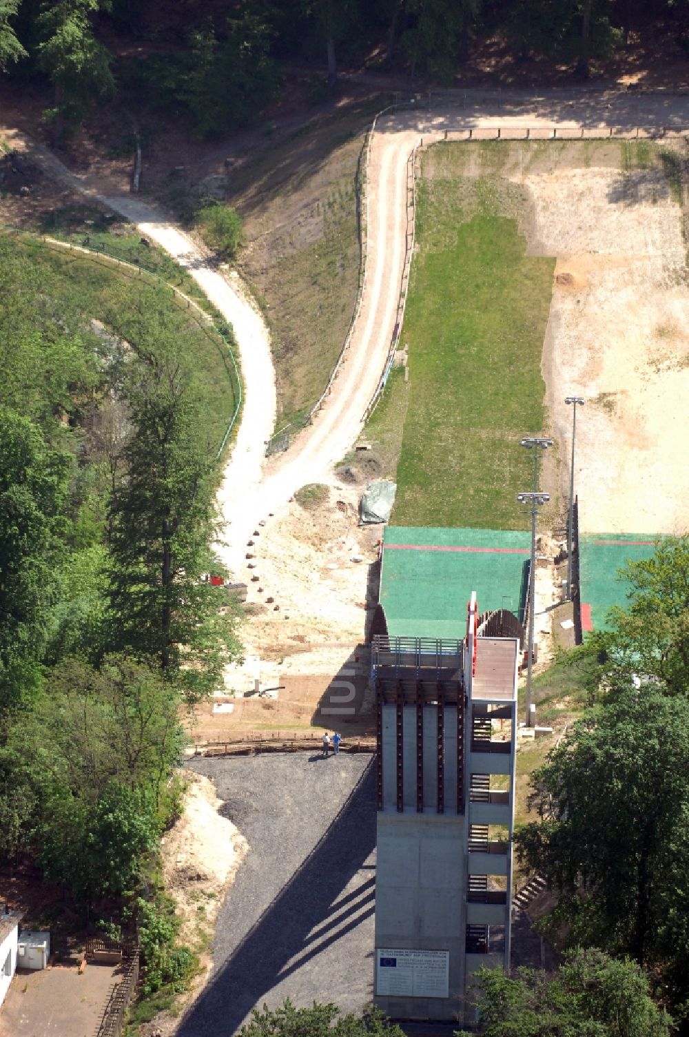 Luftbild Bad Freienwalde (Oder) - Sportgelände der Schanzen - Sprungschanzen am Papengrund des Wintersportverein 1923 e.V. in Bad Freienwalde (Oder) im Bundesland Brandenburg