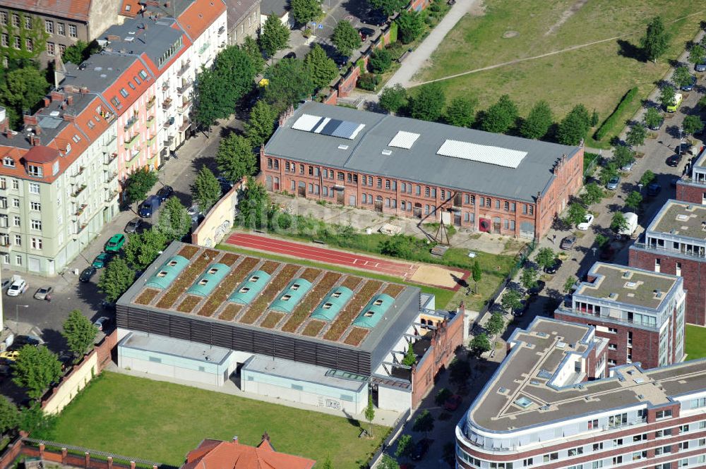 Berlin Prenzlauer Berg von oben - Sporthalle auf dem Entwicklungsgebiet Alter Schlachthof / Eldenaer Straße Berlin-Prenzlauer Berg