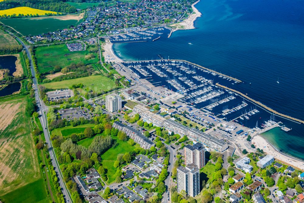 Luftaufnahme Kiel - Sporthäfen Schilksee und Strande bei Kiel im Bundesland Schleswig-Holstein