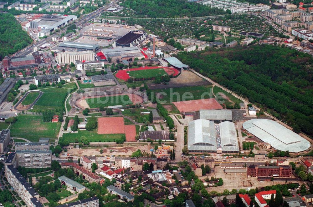 Berlin Hohenschönhausen von oben - Sportpark am Sportforum Hohenschönhausen des BFC Dynamo in Berlin - Hohenschönhausen 