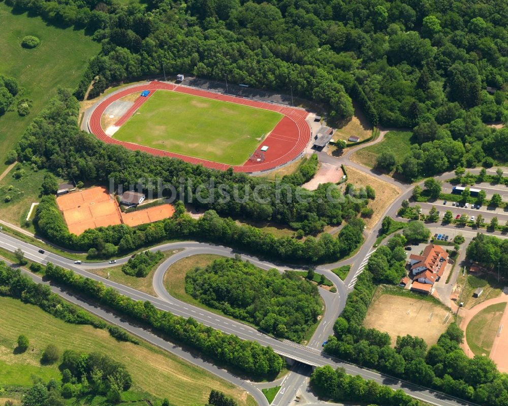 Birkenfeld aus der Vogelperspektive: Sportplatz in Birkenfeld im Bundesland Rheinland-Pfalz