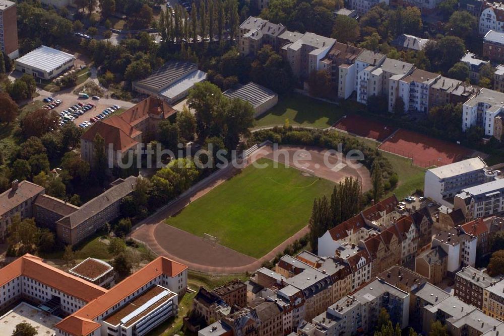 Luftbild Halle - Sportplatz des Franckegymnasiums