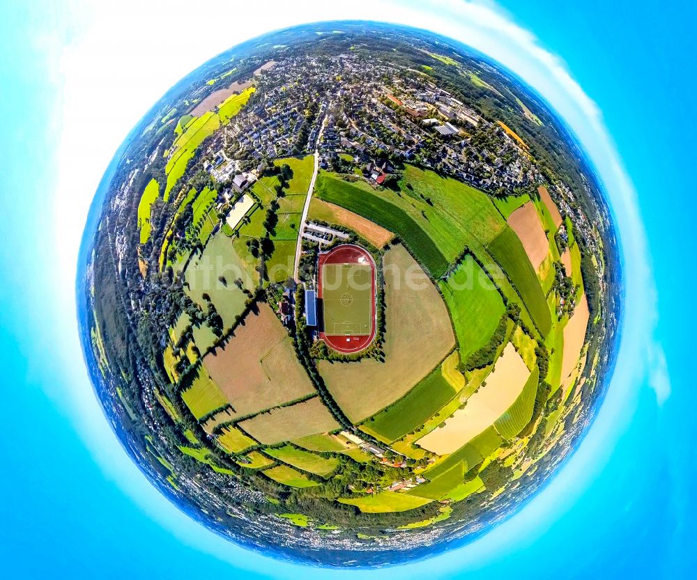 Luftbild Hasslinghausen - Sportplatz- Fussballplatz am Landringhauser Weg in Hasslinghausen im Bundesland Nordrhein-Westfalen - NRW, Deutschland