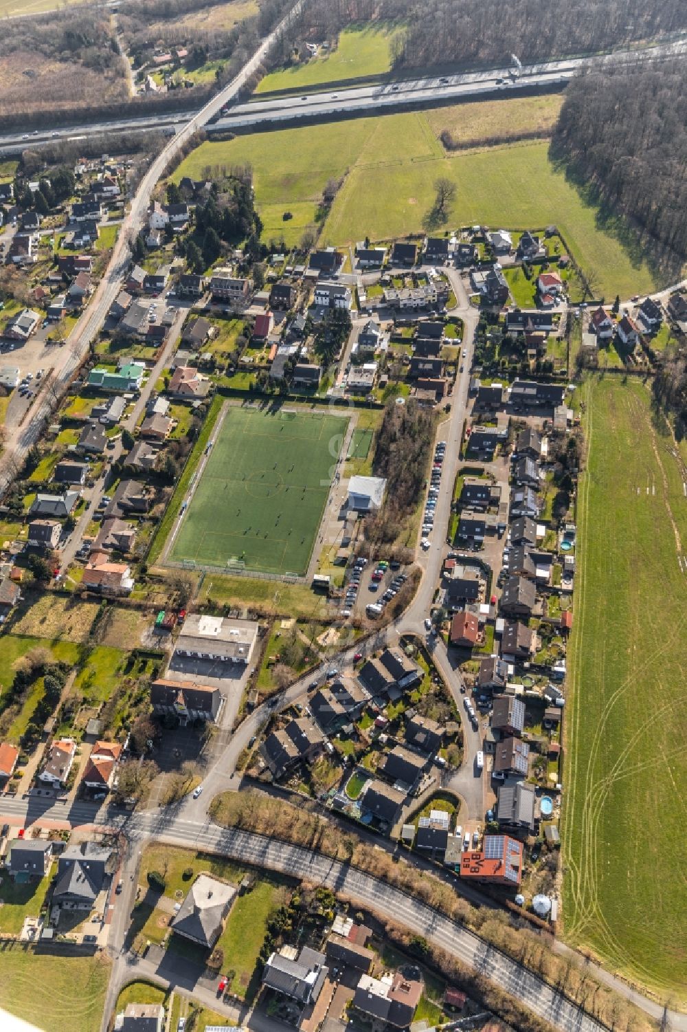 Nordbögge aus der Vogelperspektive: Sportplatz- Fussballplatz in Nordbögge im Bundesland Nordrhein-Westfalen, Deutschland