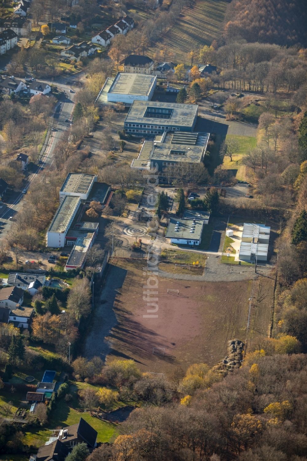 Luftbild Lüdenscheid - Sportplatz- Fussballplatz an der Parkstraße in Lüdenscheid im Bundesland Nordrhein-Westfalen, Deutschland