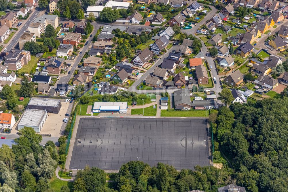 Luftbild Bergkamen - Sportplatz- Fussballplatz am Schacht III in Bergkamen im Bundesland Nordrhein-Westfalen, Deutschland