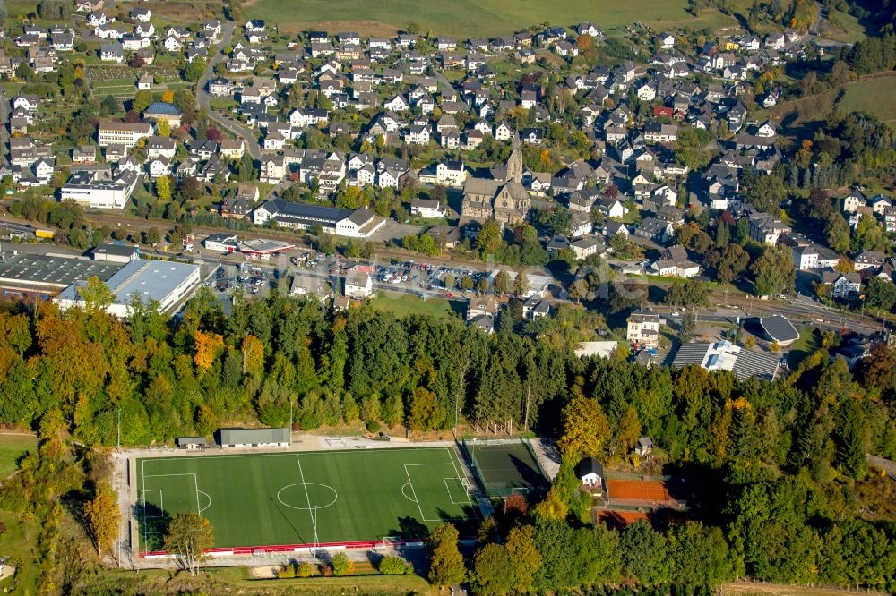 Luftbild Bestwig - Sportplatz- Fussballplatz Auf dem Schilde in Bestwig im Bundesland Nordrhein-Westfalen