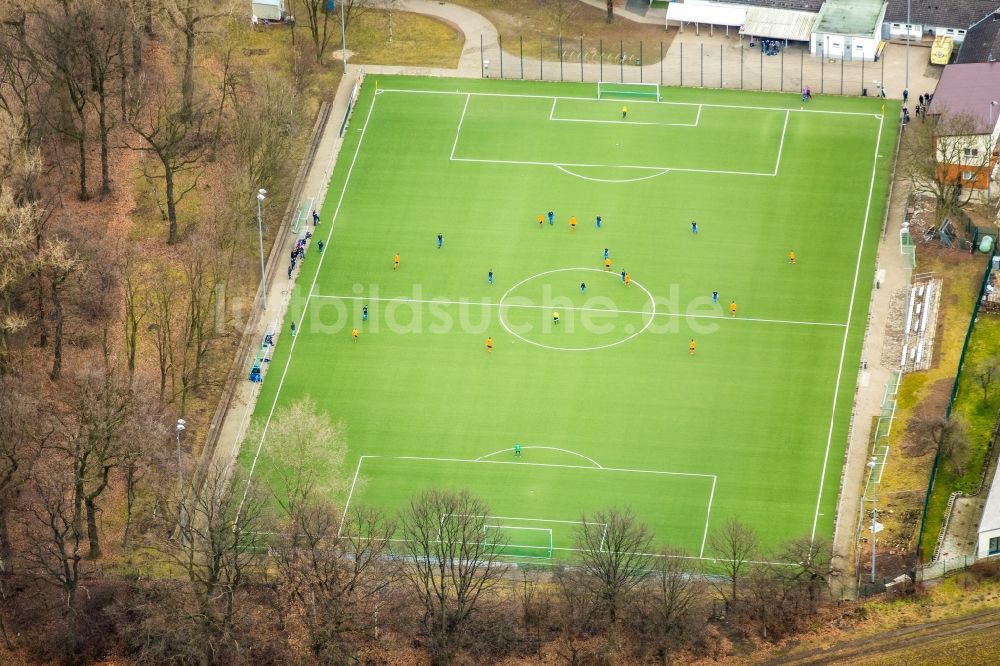 Herne aus der Vogelperspektive: Sportplatz- Fussballplatz Sportvereinigung Herne- Horsthausen 1912 26 e.V. in Herne im Bundesland Nordrhein-Westfalen