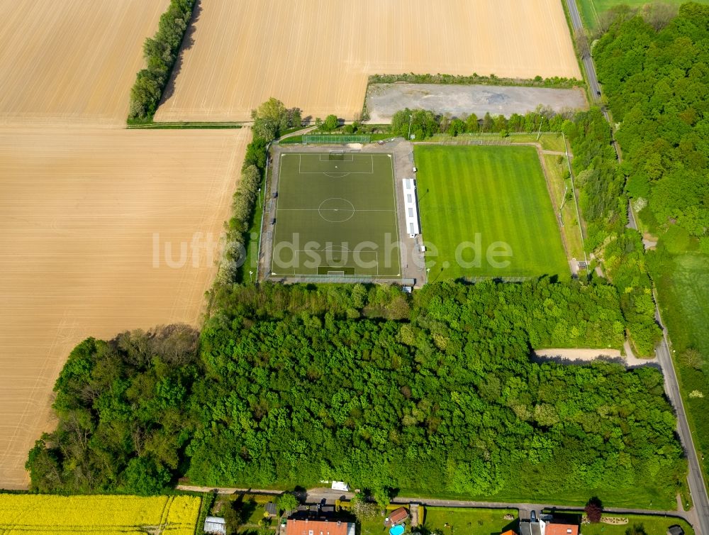 Luftaufnahme Hamm - Sportplatz- Fussballplatz des Sportvereins Westfalia Rhynern e. V. in Hamm im Bundesland Nordrhein-Westfalen