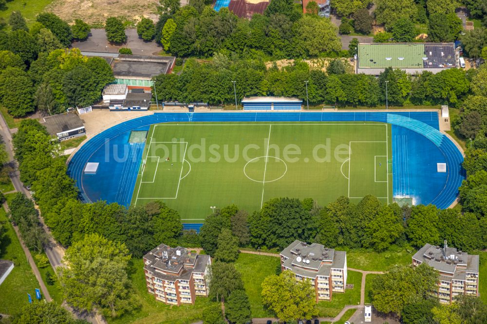 Luftbild Dortmund - Sportplatz- Fussballplatz des BV Teutonia 1920 Dortmund-Lanstrop e.V. in Dortmund im Bundesland Nordrhein-Westfalen, Deutschland