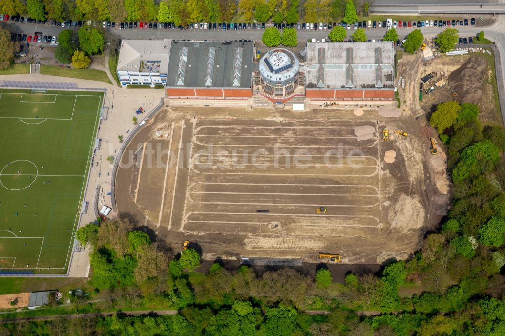 Dortmund von oben - Sportplatz- Fussballplatz TSC Eintracht Dortmund an der Victor-Toyka-Straße in Dortmund im Bundesland Nordrhein-Westfalen