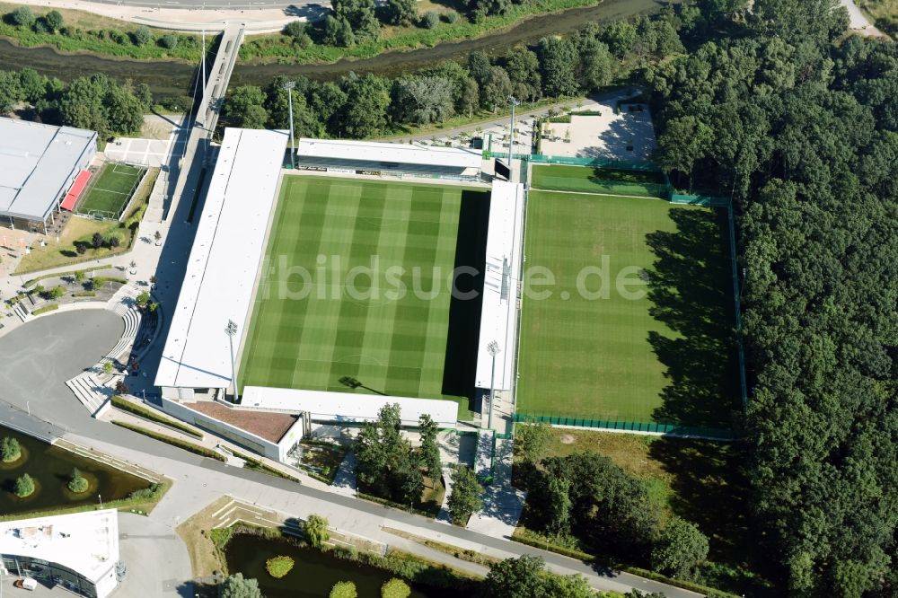 Luftaufnahme Wolfsburg - Sportplatz- Fussballplatz VfL-FußballWelt in Wolfsburg im Bundesland Niedersachsen