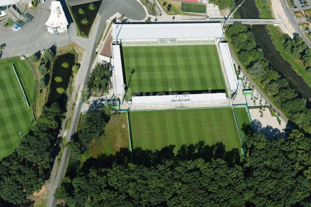 Wolfsburg aus der Vogelperspektive: Sportplatz- Fussballplatz VfL-FußballWelt in Wolfsburg im Bundesland Niedersachsen