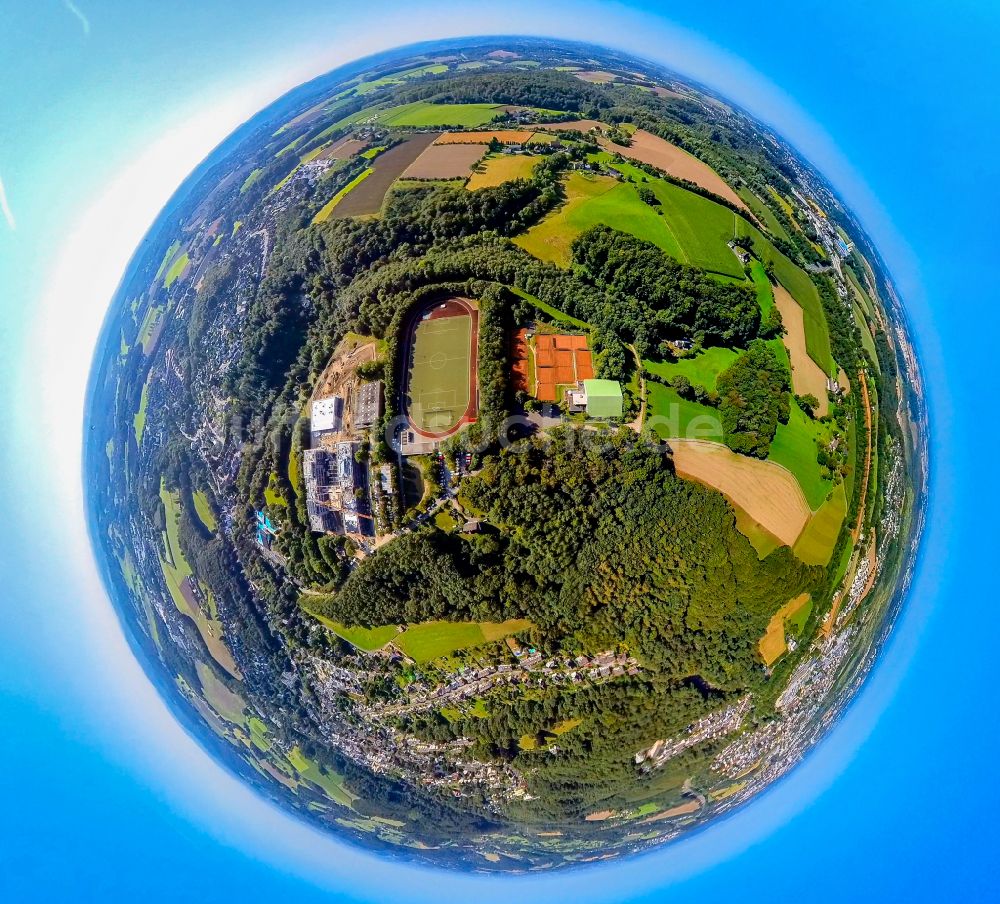 Velbert von oben - Sportplatz- Fussballplatz Waldschlösschen im Ortsteil Neviges in Velbert im Bundesland Nordrhein-Westfalen