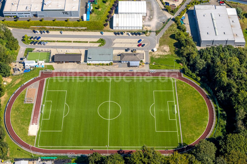 Luftaufnahme Silschede - Sportplatz- Fußballplatz Waldstadion in Silschede im Bundesland Nordrhein-Westfalen, Deutschland