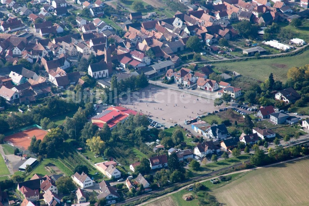 Luftaufnahme Kapellen-Drusweiler - Sportplatz in Kapellen-Drusweiler im Bundesland Rheinland-Pfalz