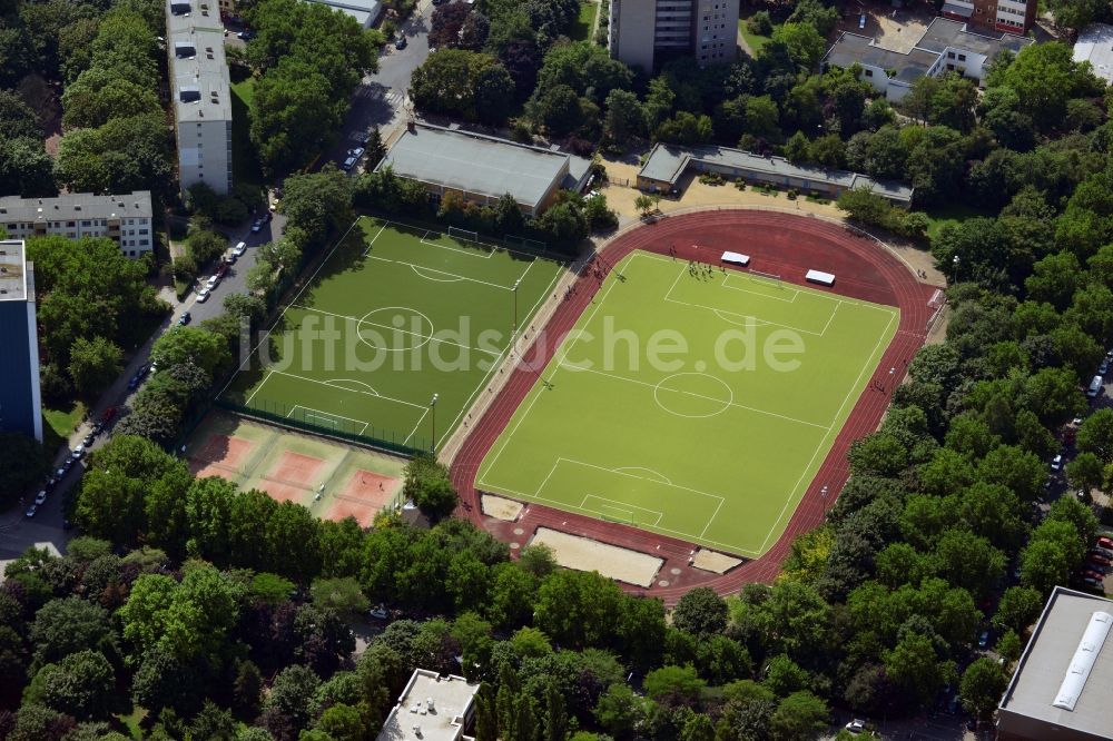 Luftaufnahme Berlin - Sportplatz Lobeck in Berlin-Kreuzberg