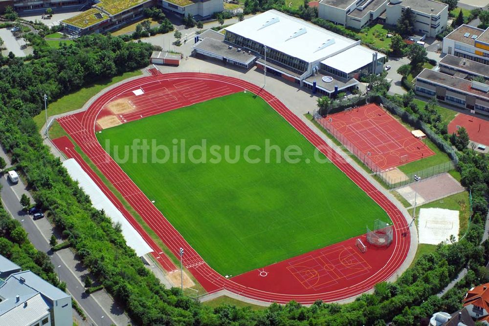 Würzburg von oben - Sportplatz und Sporthalle Eichendorffstraße